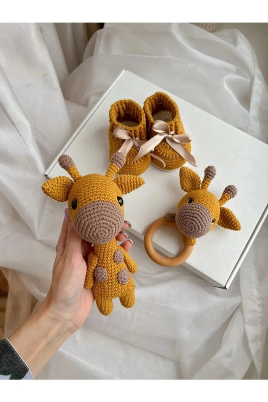 Crochet Newborn Gift Toy Set Giraffe 3pc - Joy Gift London