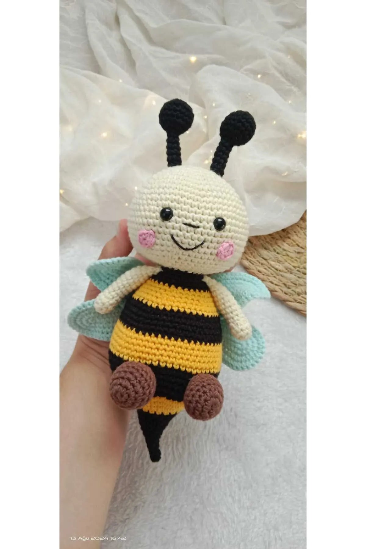 Crochet Cute Bee Toy