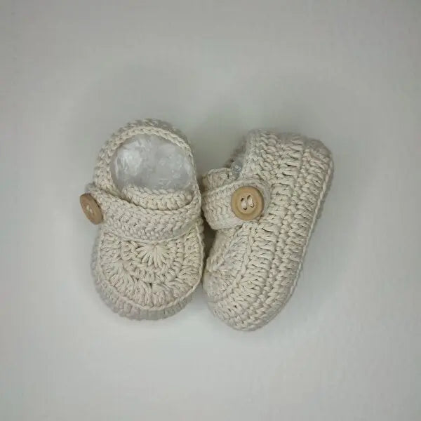 Crochet Baby Shoes Cream - Joy Gift London