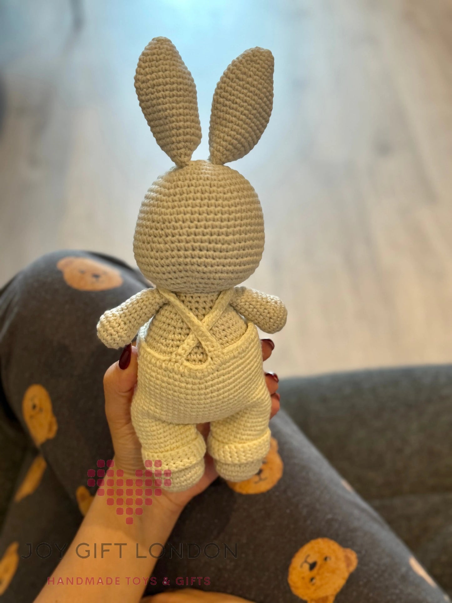 Crochet Cute White Rabbit with carrot MiaMano