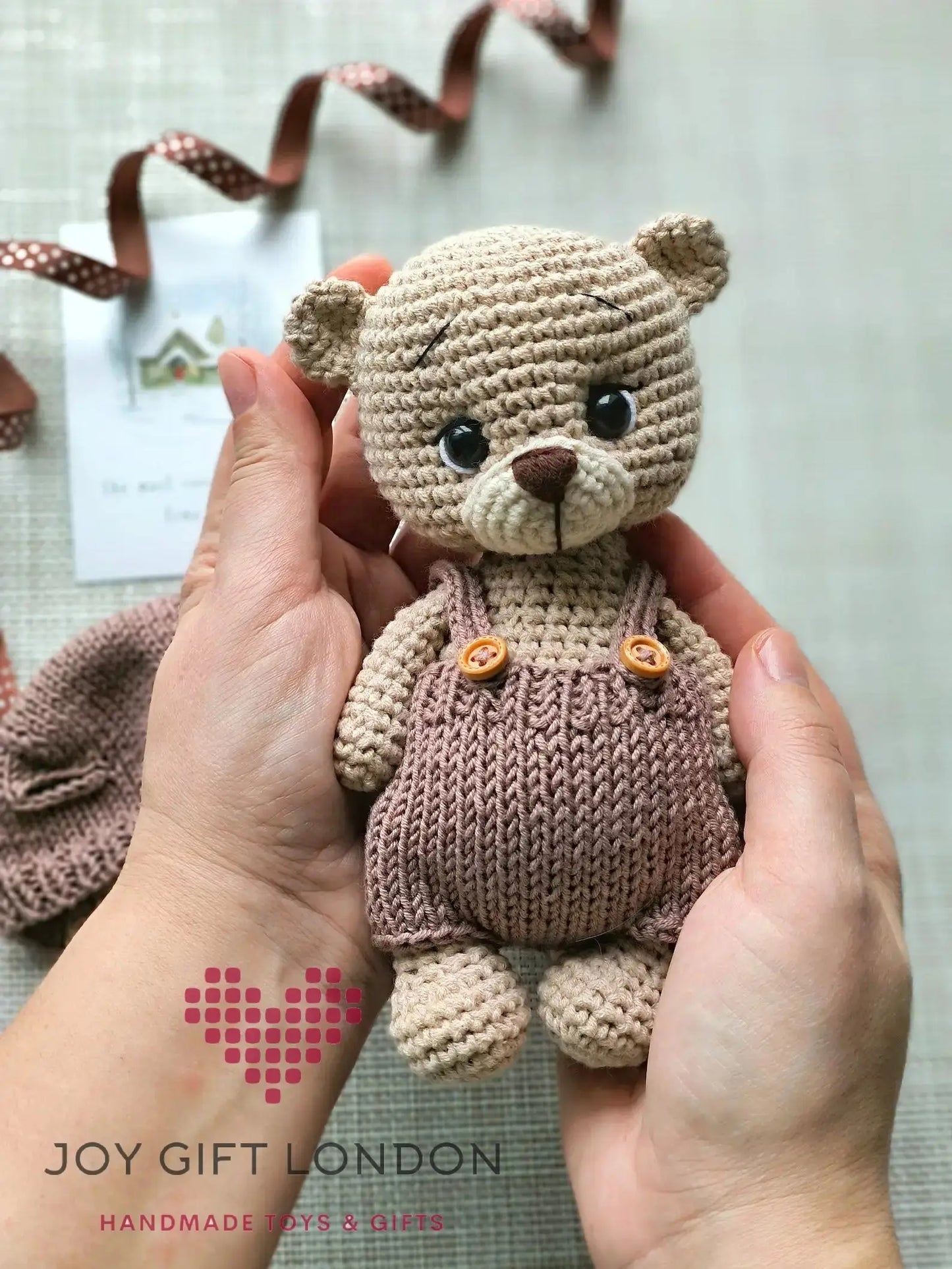 Personalised Handmade Crochet Teddy Bear – Removable Outfit & Hat, 7.1 Inches (18 cm) Joy Gift London