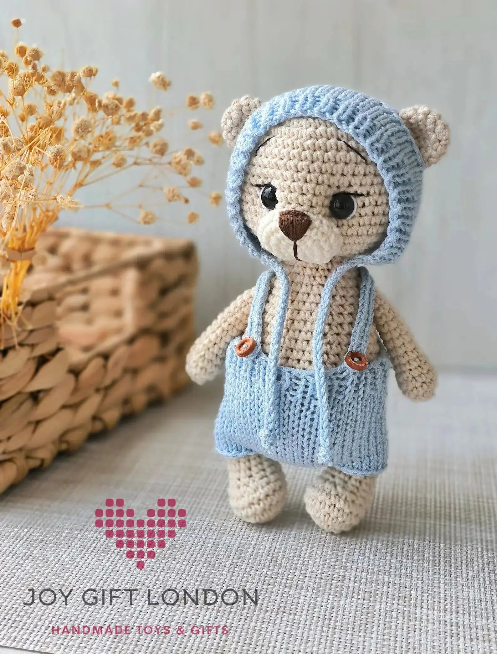 Personalised Handmade Crochet Teddy Bear – Removable Outfit & Hat, 7.1 Inches (18 cm) Joy Gift London