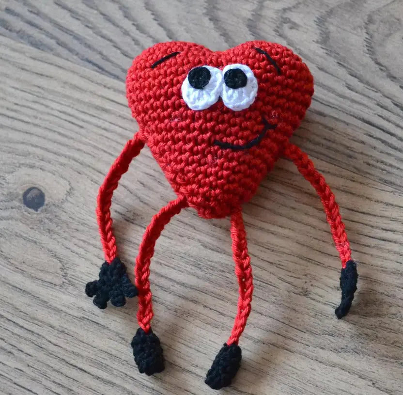 Crochet Small hearts Valentine's Day Gift - Joy Gift London