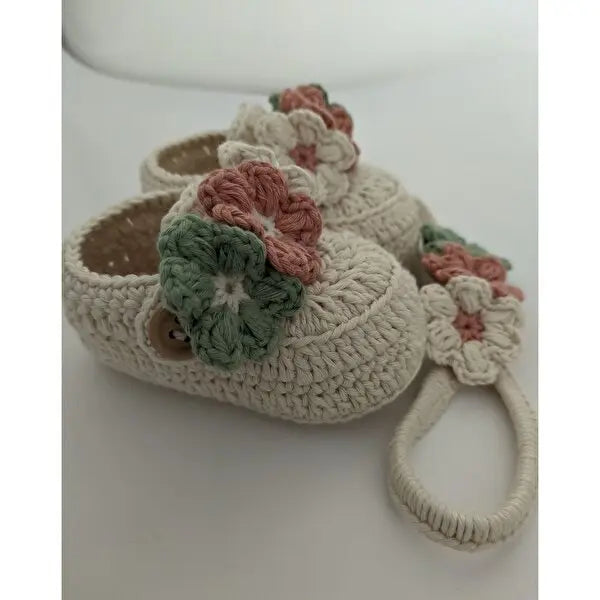 Crochet Baby Shoes Cream with Flowers - Joy Gift London