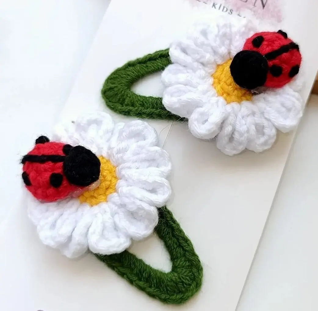 Crochet Daisy and Ladybird Hair Clips 2pc Crochet TrendyToy 