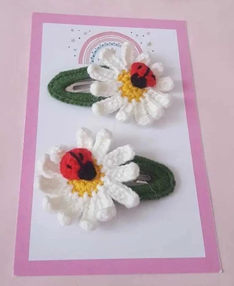 Crochet Daisy and Ladybird Hair Clips 2pc Crochet TrendyToy 