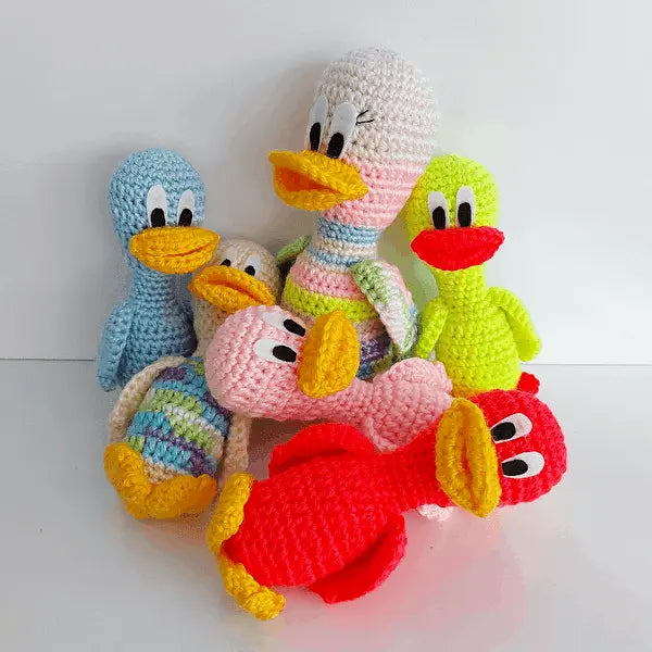 Crochet Mother Duck and Babbies Toy